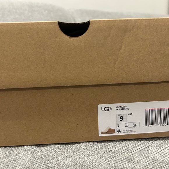 UGG Disquette Shearling Slip-Ons - Picture 4 of 7